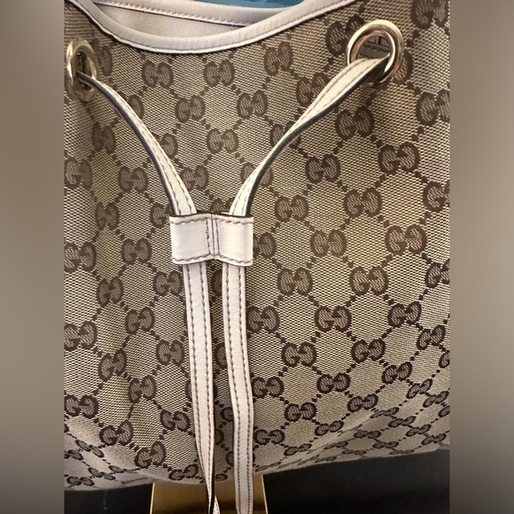Gucci Beige and Brown Monogram Tote - Picture 7 of 13
